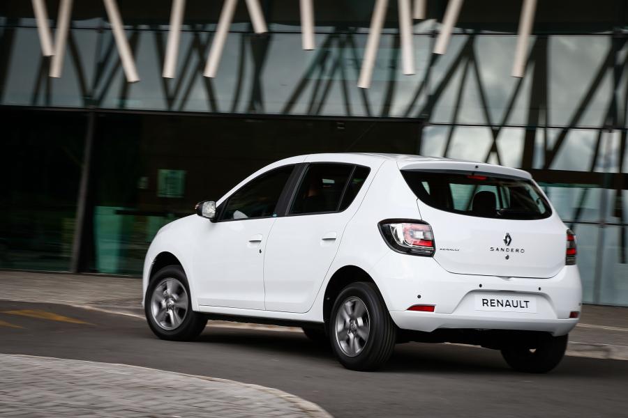  Renault Sandero Vibe 2016 года  (фото 4 из 12)